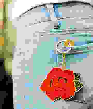 Oversized Rose Schlüsselanhänger