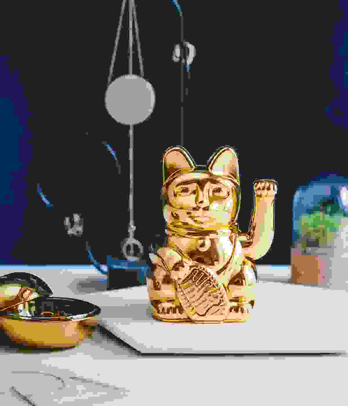 Winkekatze Lucky Cat Classic Glossy Gold