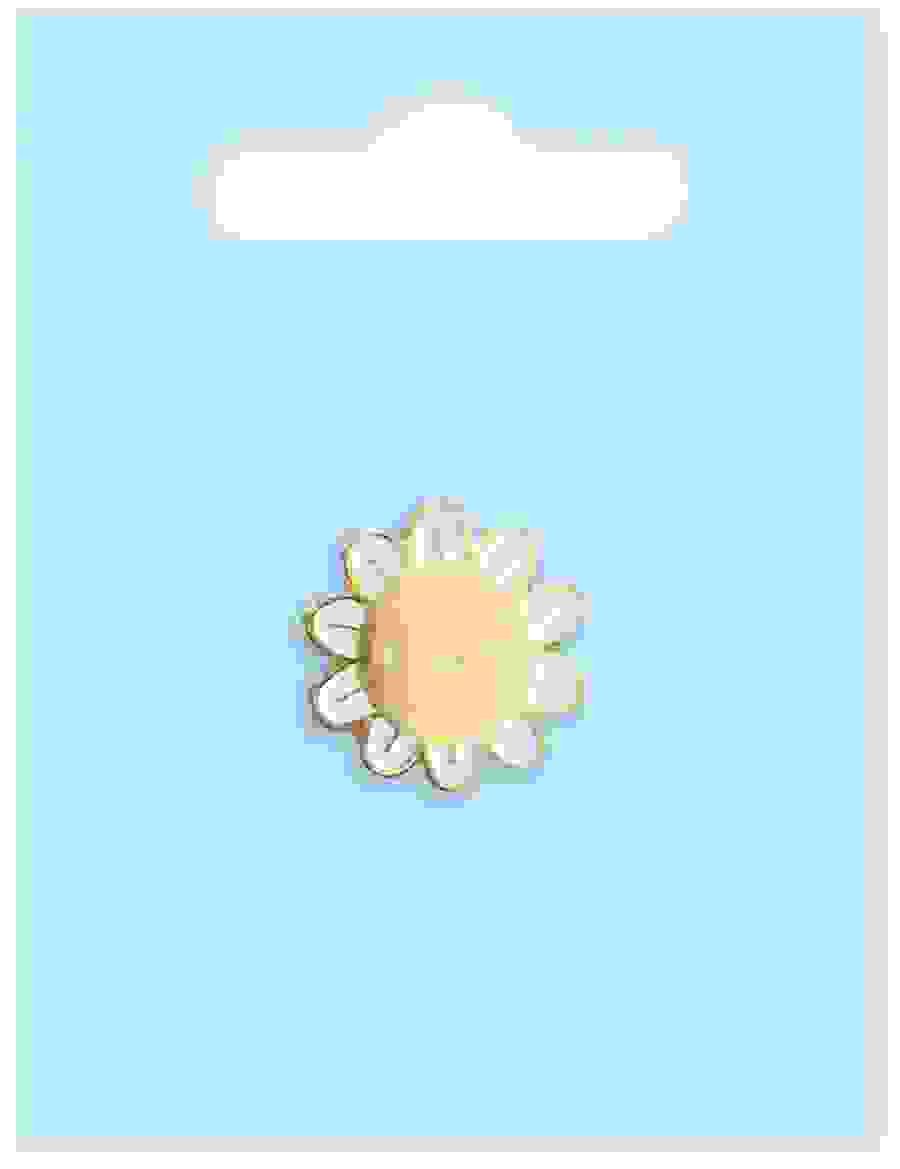 Daisy Pin