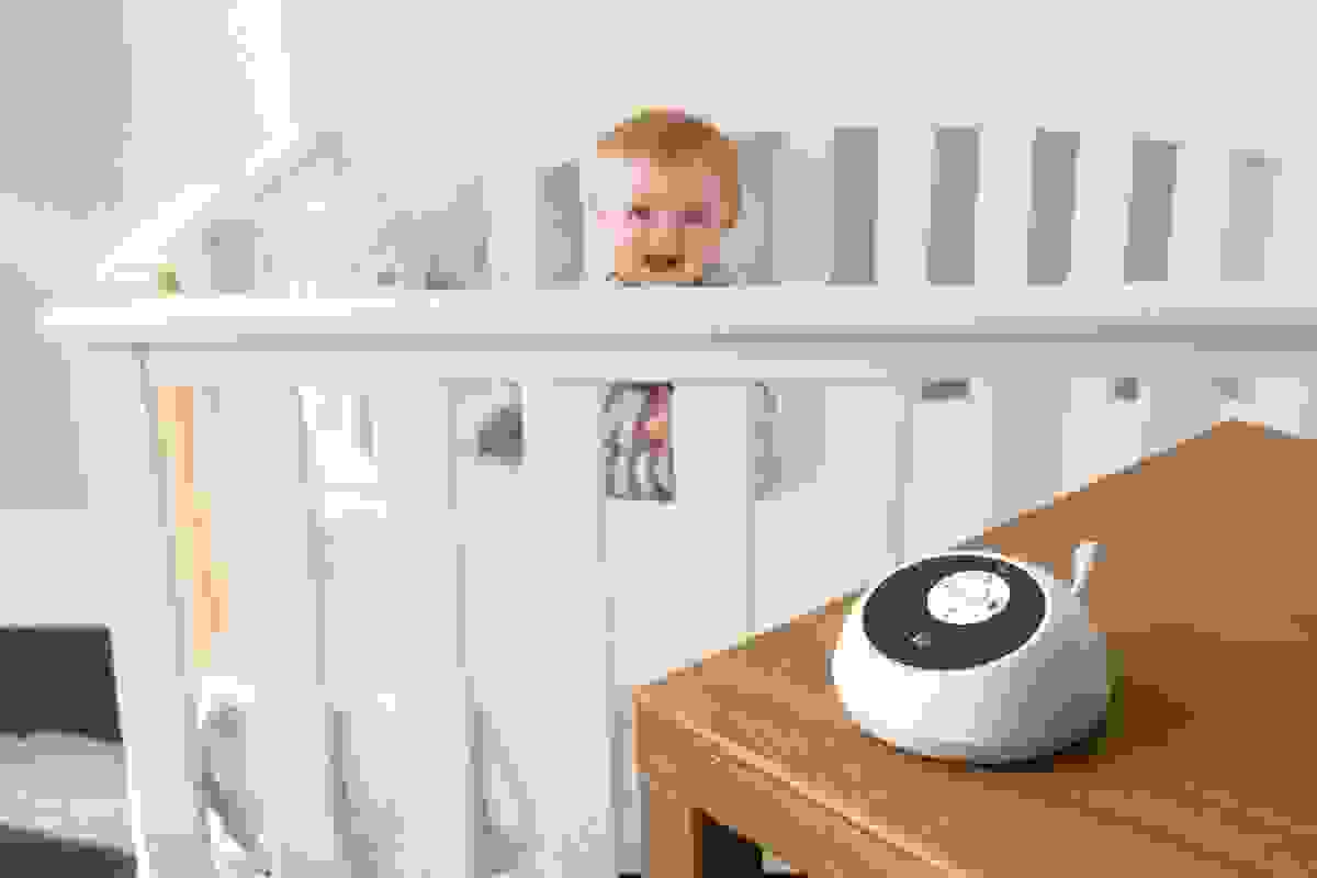 Motorla - Digitaler dect Baby Monitor - MIT TALK BACK Funktion, Schlaflieder & Temperaturanzeige - Weiß