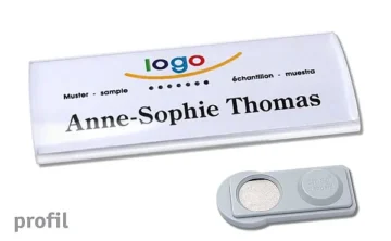 10 Stück Design Namensschilder mit Magnet oder Anstecknadel und Text plus Logo