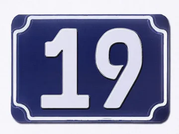 Blaue geprägte zweistellige Hausnummer 19