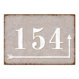 Hausnummer mit Richtungspfeil - Vintage Stil taupe